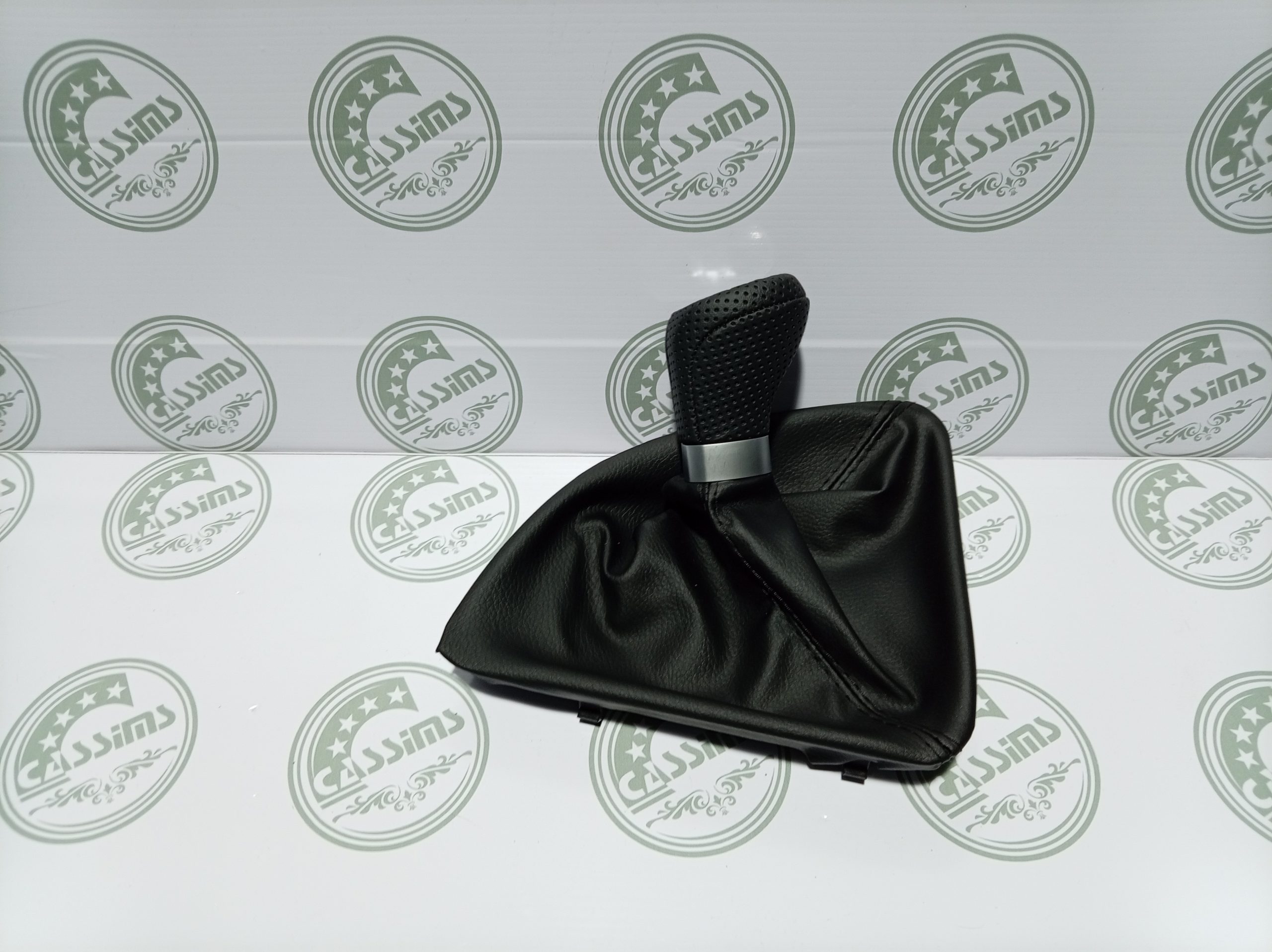 BMW E90 5 SPEED GEAR KNOB/SHIFTER - Image 2