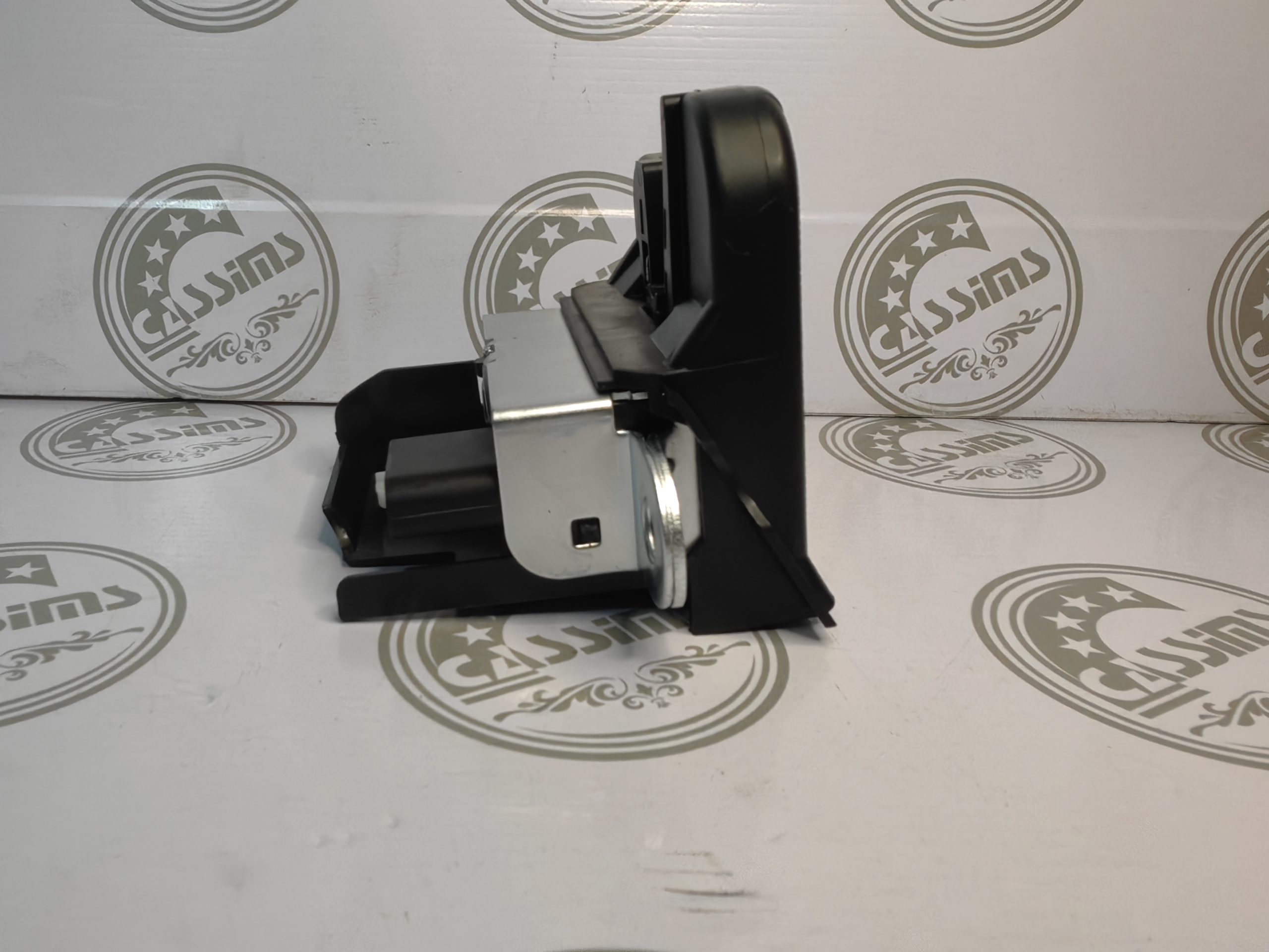 VW Polo 6 Hatch Boot Lock Mechanism 2010-2018 - Image 3