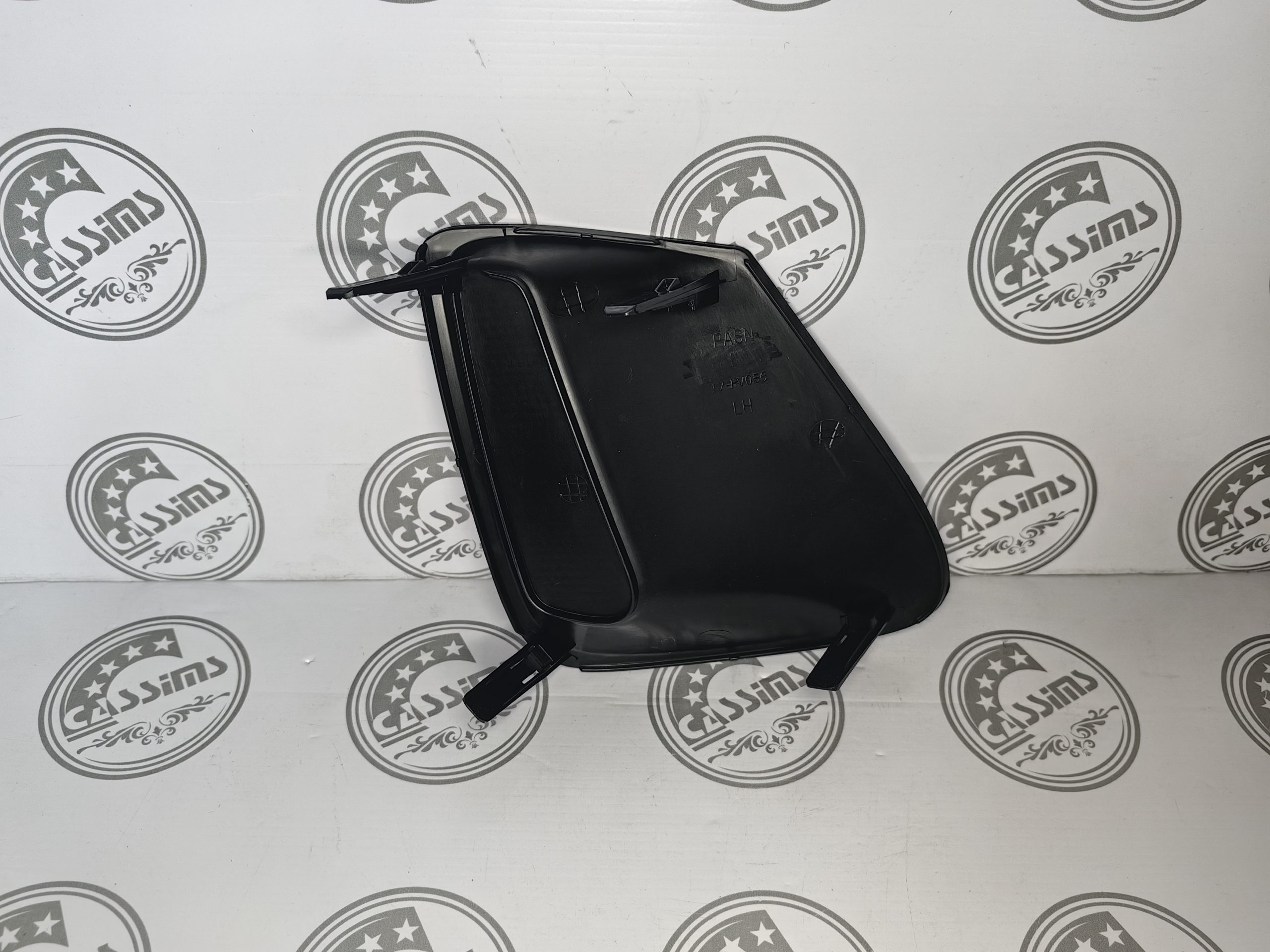 TOYOTA COROLLA PROFESSIONAL LEFT SIDE BUMPER GRILL WITHOUT HOLE 2010-2014 - Image 2