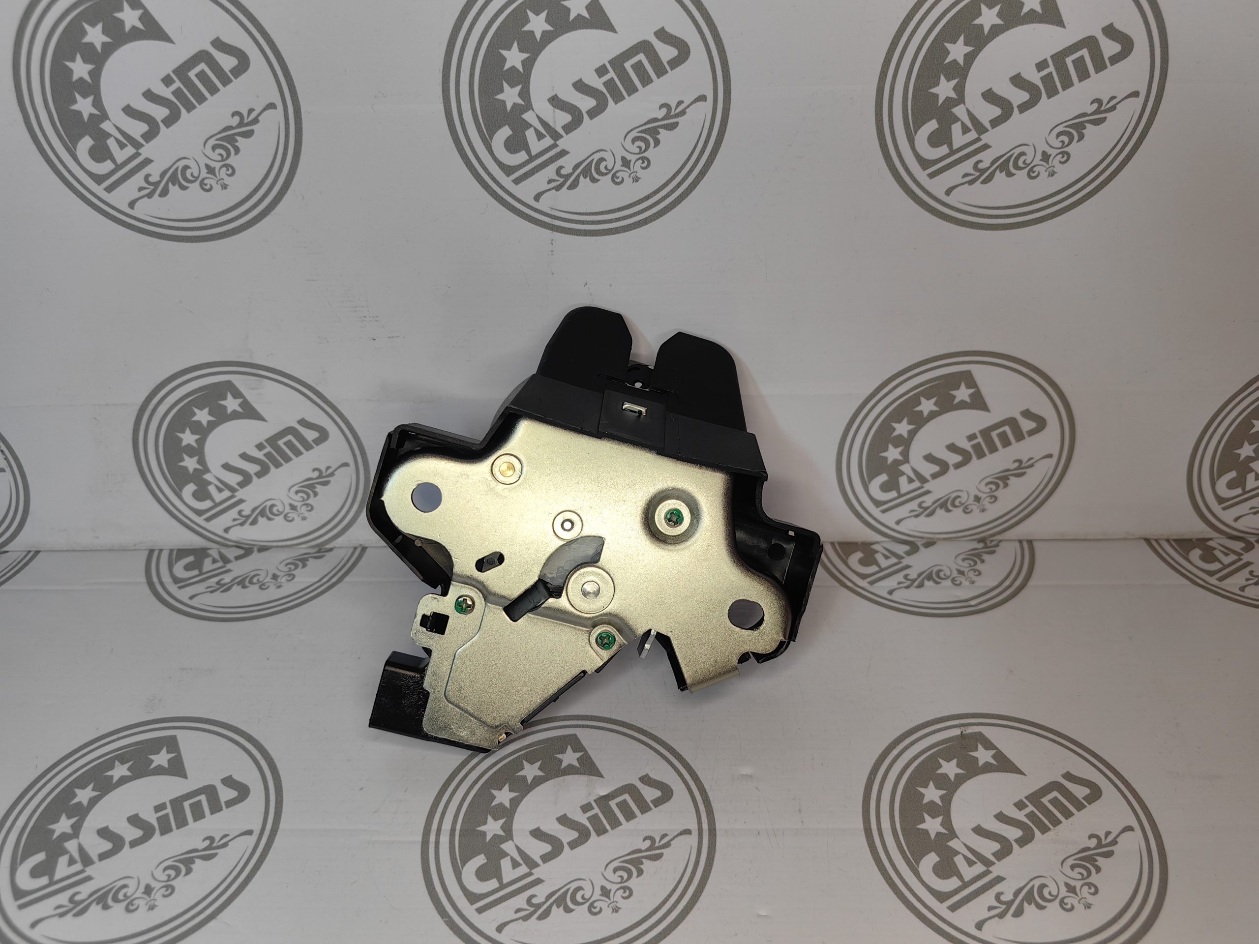 TOYOTA COROLLA PRESTIGE BOOT LOCK MECHANISM 2014-2020 - Image 2